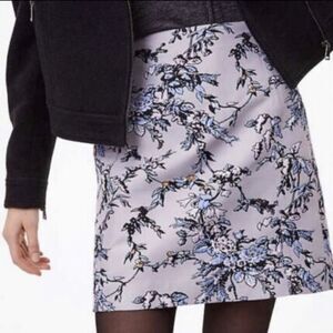 Loft Ann Taylor jaquard floral mini skirt size 4